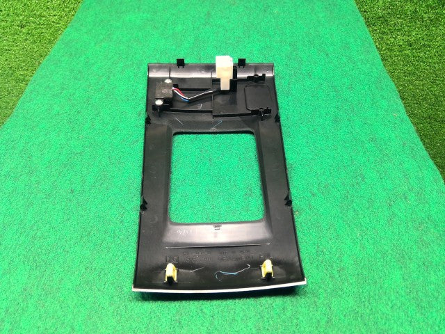【中古】エクシーガ DBA-YA4 シフトパネル 92176YC090