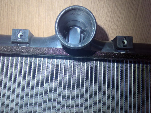 【中古】センチュリー DBA-GZG50 ラジエータ 16400-32070