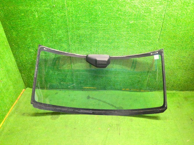 【中古】スペーシア 5AA-MK94S フロントウインドガラス 84510-53U01