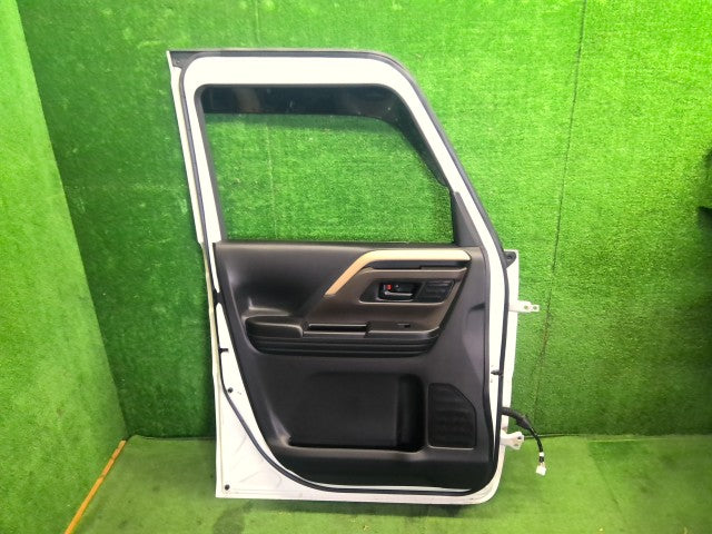 【中古】スペーシア 5AA-MK94S 左フロントドア 68002-53U00