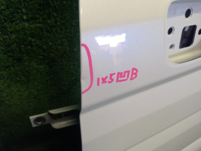 【中古】スペーシア 5AA-MK94S 左フロントドア 68002-53U00