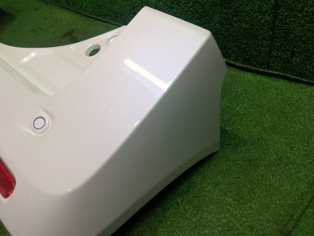 【中古】スペーシア 5AA-MK94S リアバンパーＡＳＳＹ 71811-53U00-ZVR