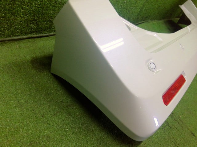 【中古】スペーシア 5AA-MK94S リアバンパーＡＳＳＹ 71811-53U00-ZVR