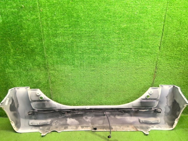 【中古】スペーシア 5AA-MK94S リアバンパーＡＳＳＹ 71811-53U00-ZVR