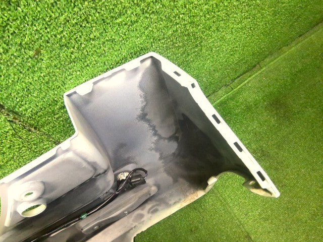【中古】スペーシア 5AA-MK94S リアバンパーＡＳＳＹ 71811-53U00-ZVR