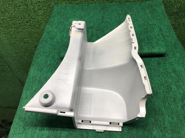 【中古】スペーシア 5AA-MK94S リアバンパーコーナーパネル 77172-53U00-ZVR