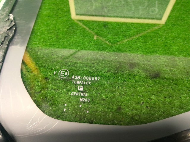 【中古】スペーシア 5AA-MK94S 右クォーターガラス 84580-53U10