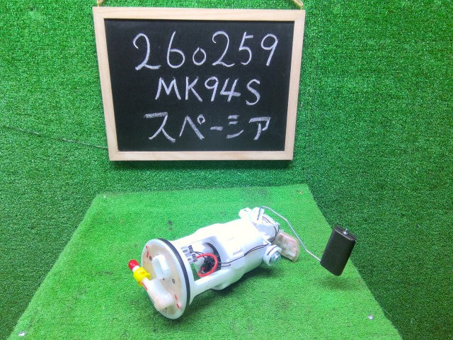 【中古】スペーシア 5AA-MK94S フューエルポンプ 15100-53810