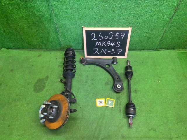【中古】スペーシア 5AA-MK94S 左フロントストラット ロアアーム