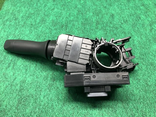 【中古】スペーシア 5AA-MK94S ライトスイッチ 37210-69TA0