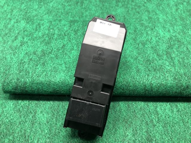 【中古】スペーシア 5AA-MK94S パワーウインドウスイッチ 37990-53U00