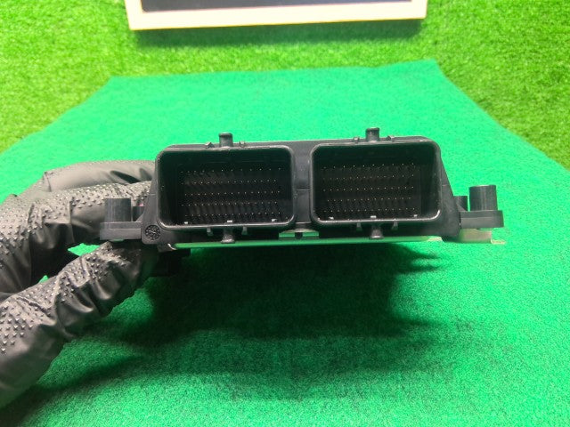 【中古】スペーシア 5AA-MK94S エンジンコンピューター 33910-53U20
