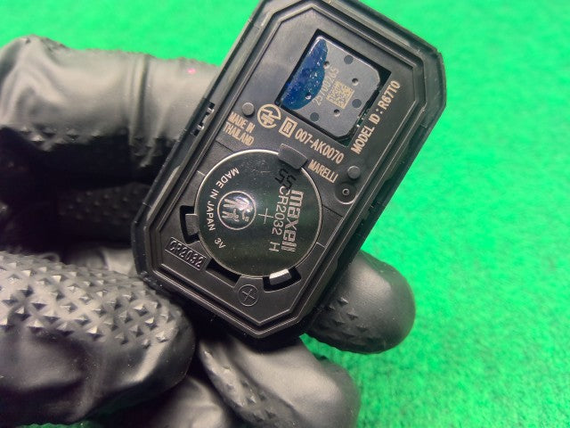 【中古】No2 スペーシア 5AA-MK94S キーレスリモコン