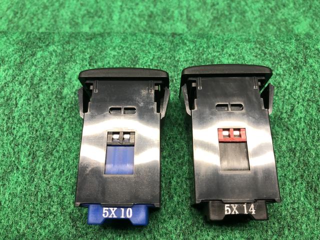 【中古】スペーシア 5AA-MK94S シートヒーター スイッチ