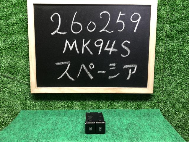 【中古】スペーシア 5AA-MK94S USBポート 助手席側