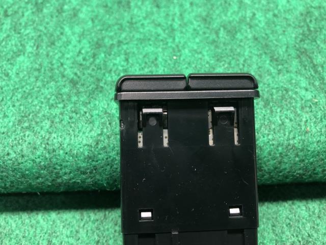 【中古】スペーシア 5AA-MK94S USBポート 助手席側