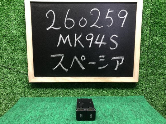 【中古】スペーシア 5AA-MK94S ＵＳＢポート 39470-80P10