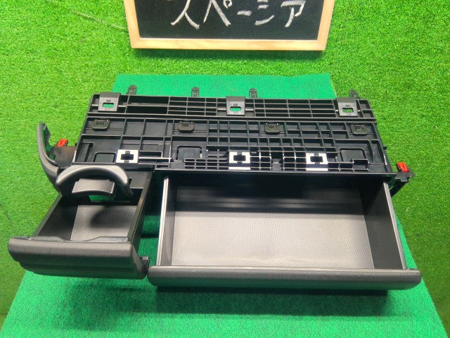 【中古】スペーシア 5AA-MK94S グローブＢＯＸ 73840-53U00-5PK
