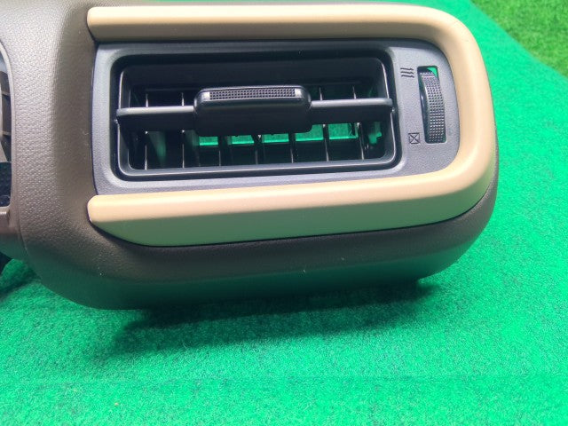 【中古】スペーシア 5AA-MK94S 運転席側 エアコン吹き出し口