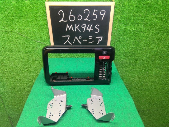 【中古】スペーシア 5AA-MK94S オーディオパネル 73821-53U20-0CE