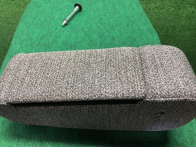 【中古】スペーシア 5AA-MK94S アームレスト 85501-80P50-E6S