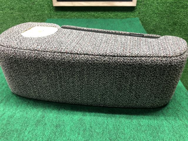 【中古】スペーシア 5AA-MK94S アームレスト 85501-80P50-E6S
