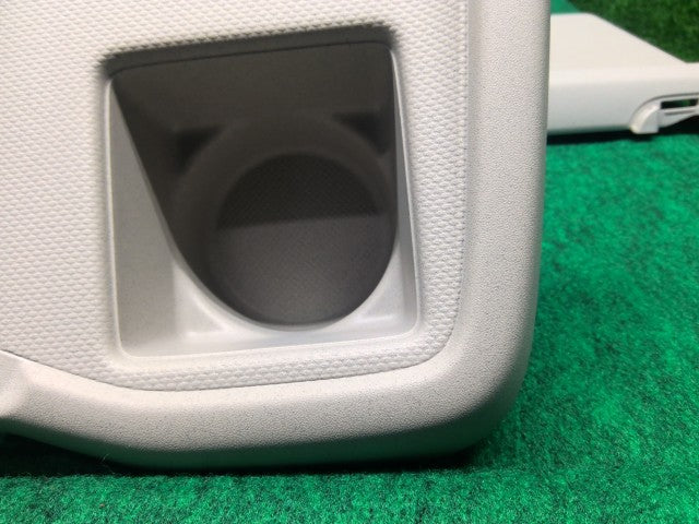 【中古】スペーシア 5AA-MK94Sドリンクホルダー 73836-53U00-QZW ZVR