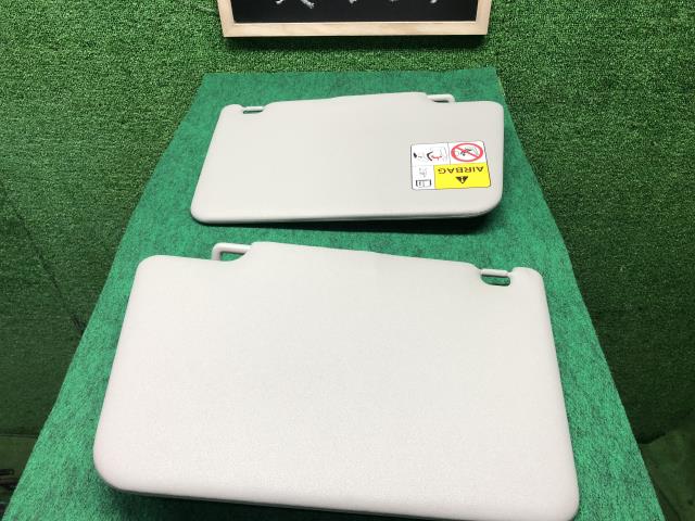 【中古】スペーシア 5AA-MK94S サンバイザー 84801-79R01-J0T
