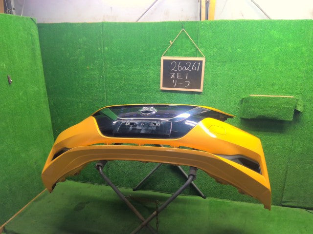 【中古】リーフ ZAA-ZE1 フロントバンパーＡＳＳＹ XBL