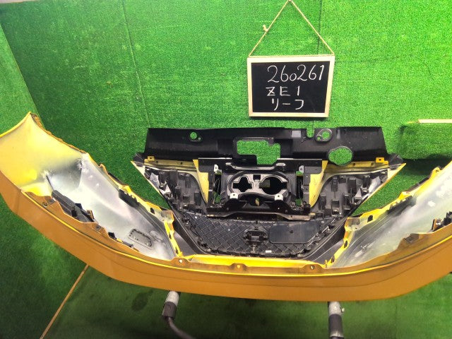【中古】リーフ ZAA-ZE1 フロントバンパーＡＳＳＹ XBL