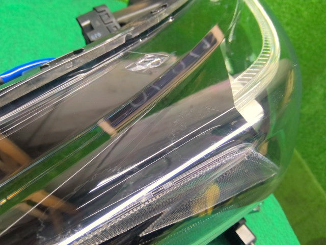 【中古】リーフ ZAA-ZE1 右ヘッドランプＡＳＳＹ 26060-5SK5B