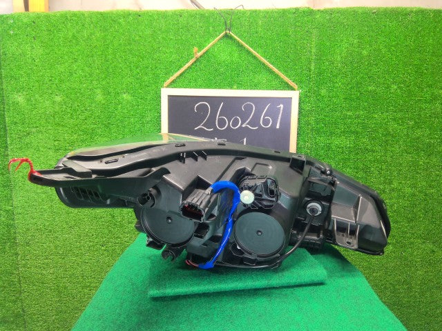 【中古】リーフ ZAA-ZE1 左ヘッドランプＡＳＳＹ 26060-5SK5B