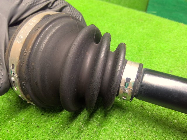 【中古】リーフ ZAA-ZE1 左フロントドライブシャフト 39101-5SA0A