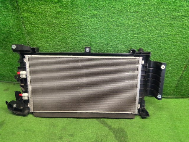 【中古】リーフ ZAA-ZE1 コンデンサー 21410-5SK1A