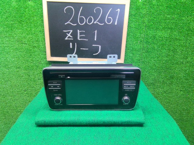 【中古】リーフ ZAA-ZE1 カーナビゲーション 25915-5SK0E