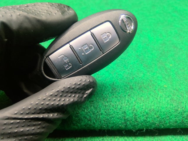 【中古】リーフ ZAA-ZE1 キーレスリモコン 285E3-5SK0A