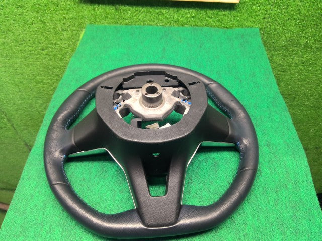 【中古】リーフ ZAA-ZE1 ステアリングホイール 48430-5SK4A