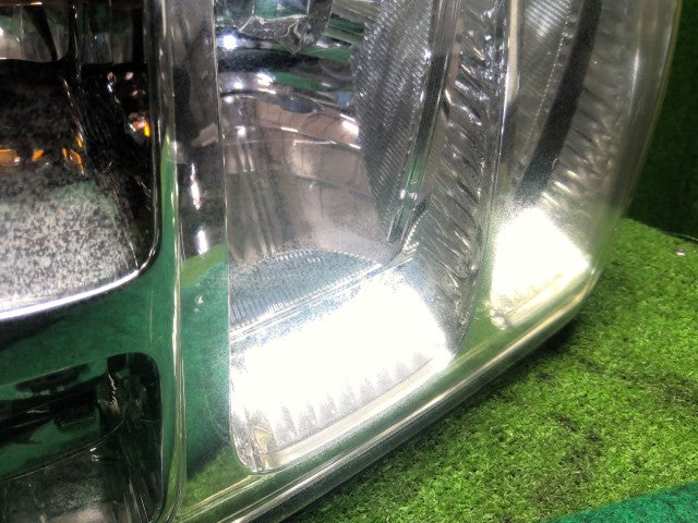 エブリィ 右ヘッドランプＡＳＳＹ ABA-DA64W 35120-68HA1