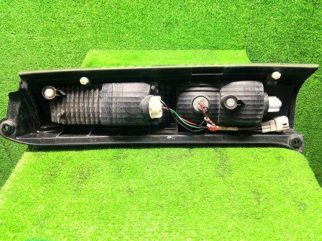 エブリィ 左テールランプ ABA-DA64W 35670-68H30