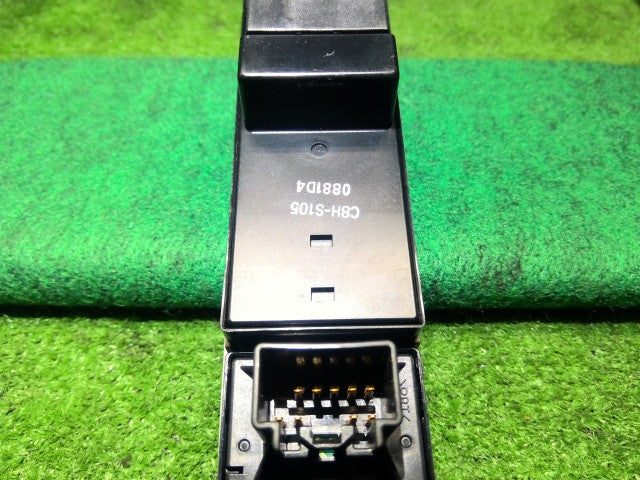 エブリィ パワーウインドウスイッチ ABA-DA64W 37990-68H70-ZL9