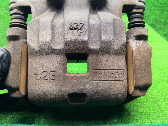 【中古】デミオ DBA-DE5FS 右フロントキャリパー DFZ1-33-98Z