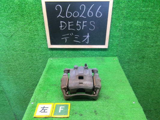 【中古】デミオ DBA-DE5FS 左フロントキャリパー DFZ1-33-99Z
