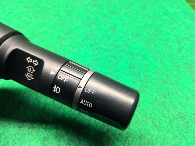 【中古】デミオ DBA-DE5FS ディマースイッチ D656-66-122