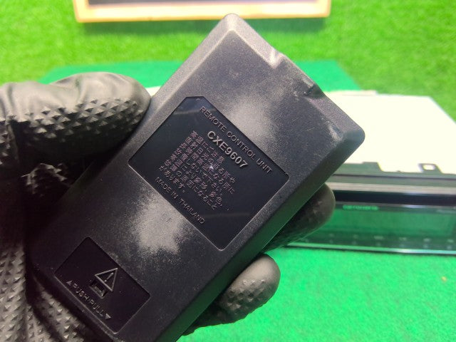 【中古】カロッツェリア DEH-5500 ジムニー GF-JB23W外し