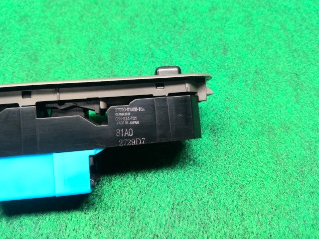 【中古】ジムニー GF-JB23W パワーウインドウスイッチ 37990-81A01-T01