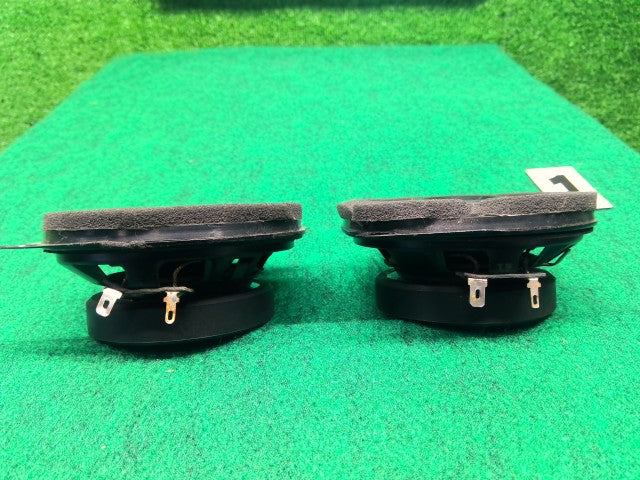 【中古】No1 ジムニー GF-JB23W スピーカー