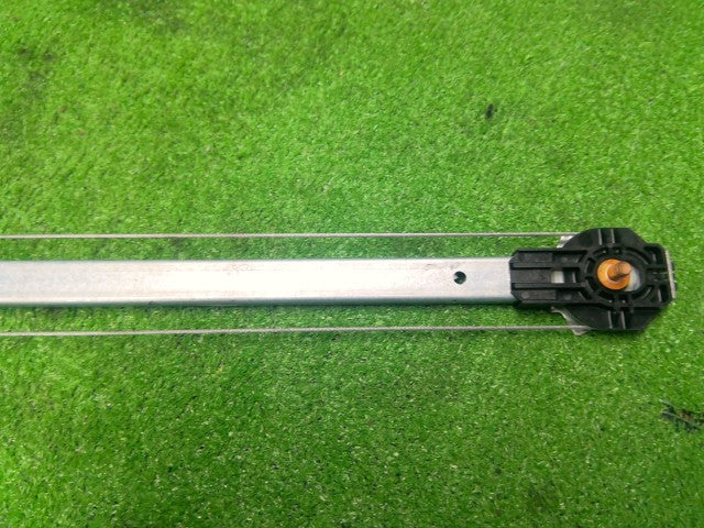 【中古】Ｎ－ＢＯＸ DBA-JF1 右フロントドアレギュレータ・モーター 72210-TY0-003