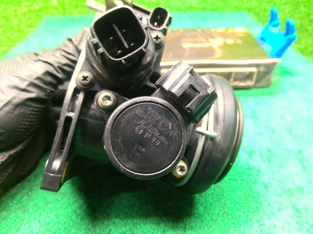 【中古】ミラココア DBA-L685S スロットルボディ ECUセット