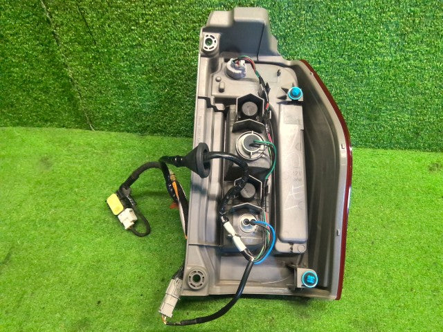 タント 左テールランプ DBA-LA600S 81561-B2350-