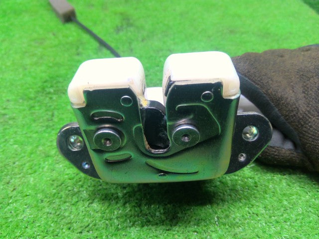 タント トランク・バックドアロックソレノイド DBA-LA600S 69350-B2330-